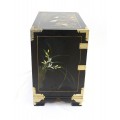 elegant cabinet est-oriental, de budoir. lacquer & pictura manuala. Taiwan anii' 70